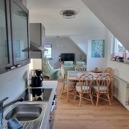 Ferienwohnung Bei Natie Brilon Bagian luar foto