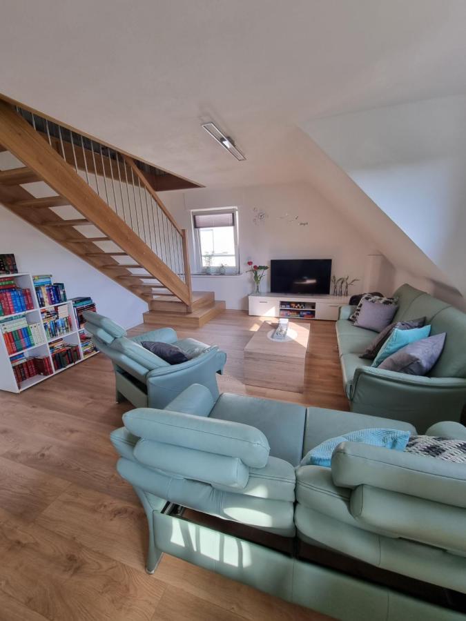 Ferienwohnung Bei Natie Brilon Bagian luar foto