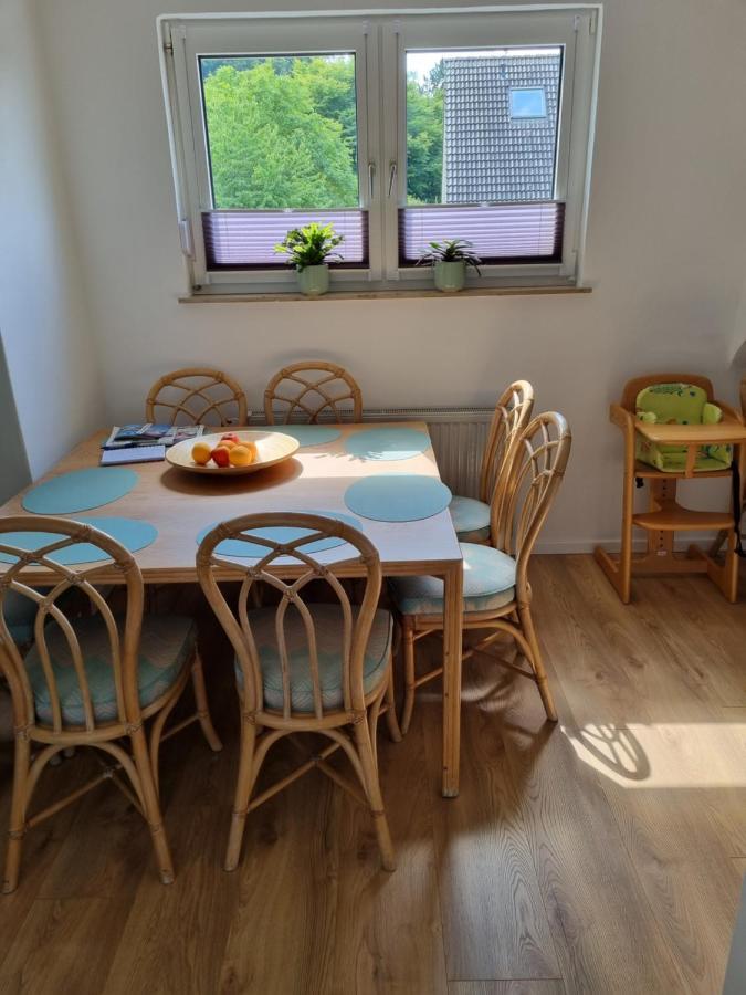 Ferienwohnung Bei Natie Brilon Bagian luar foto